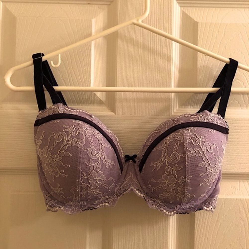NWOT: VS Lilac Floral Lace Dream Angels Lightly Lined Demi Bra